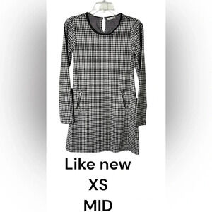 MID dress, women XS. Houndstooth,  checkered,fitted, office,career,event,classy